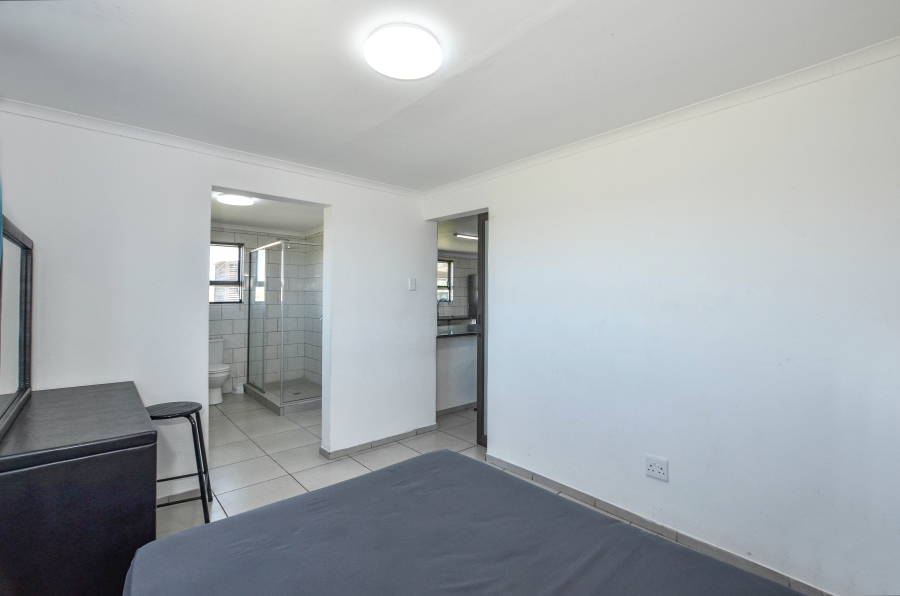 10 Bedroom Property for Sale in Hartebeesfontein Western Cape